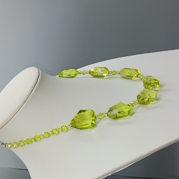 Lemon Lime Glass Necklace - Picture 2 of 5